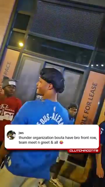 冷静！总决G4后一位雷霆球迷的亚历山大球衣被步行者球迷撕坏